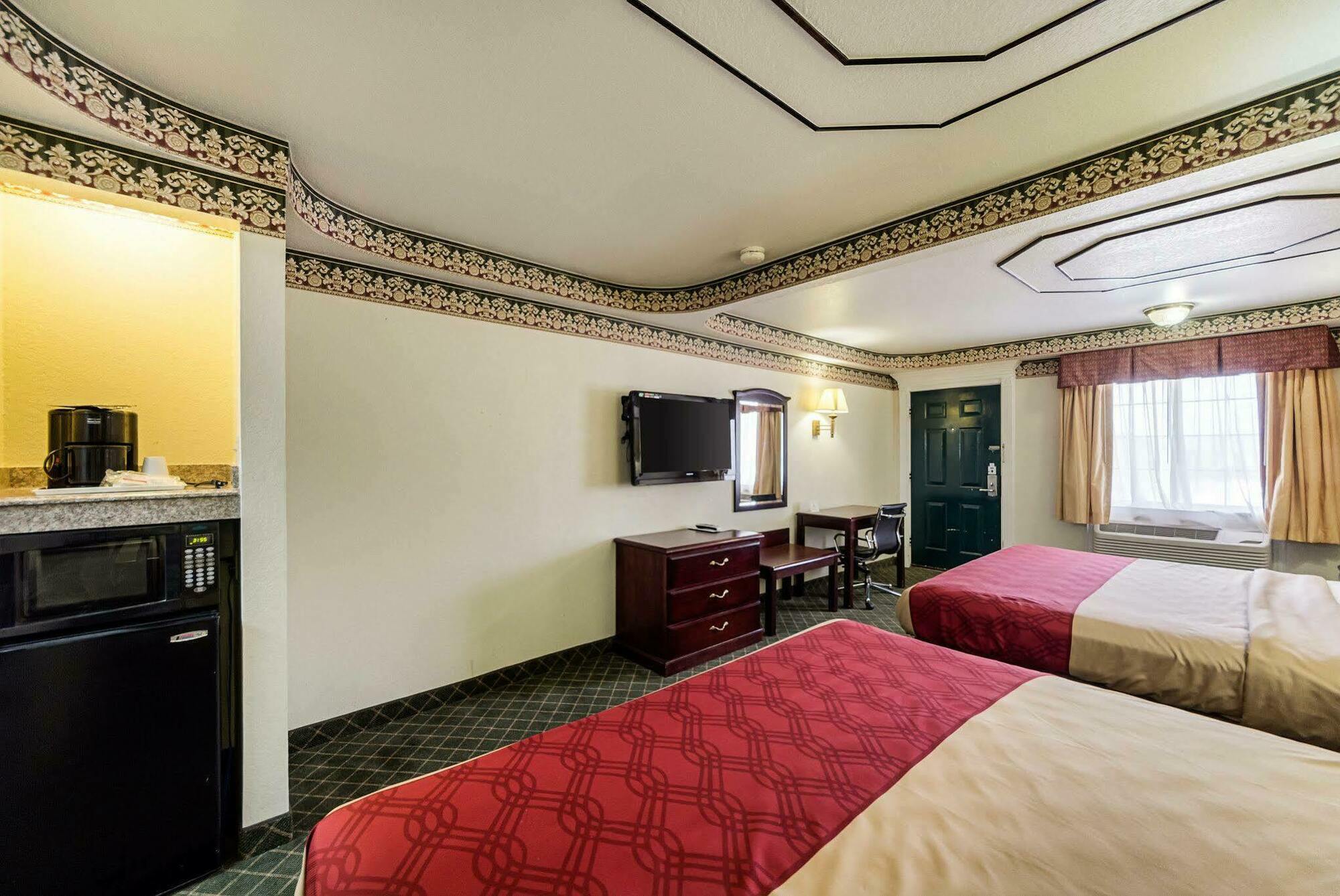 Three Rivers Executive Inn & Suites By Oyo מראה חיצוני תמונה