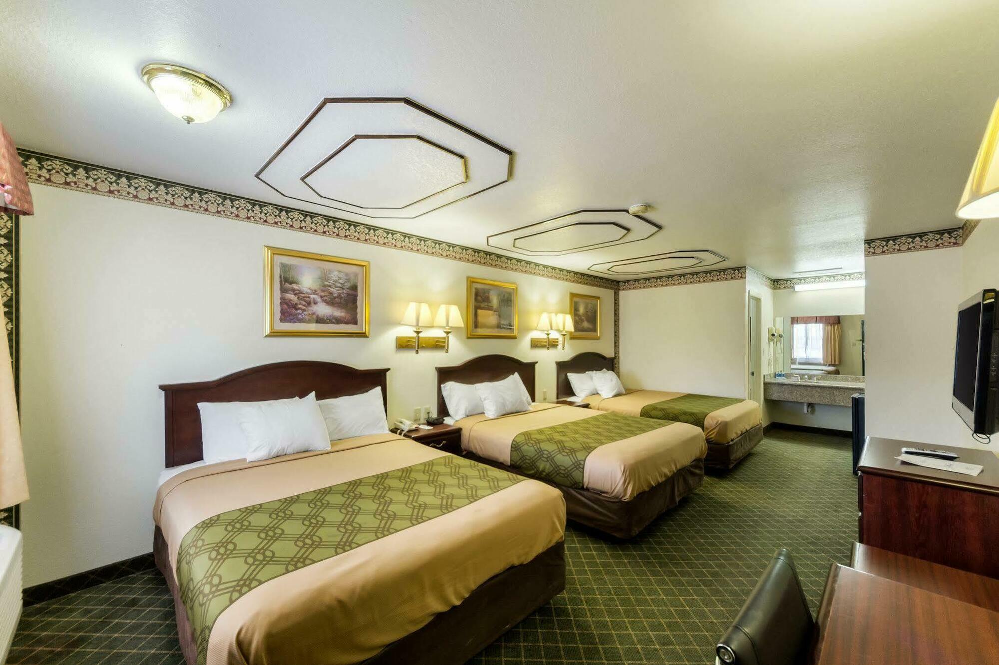Three Rivers Executive Inn & Suites By Oyo מראה חיצוני תמונה
